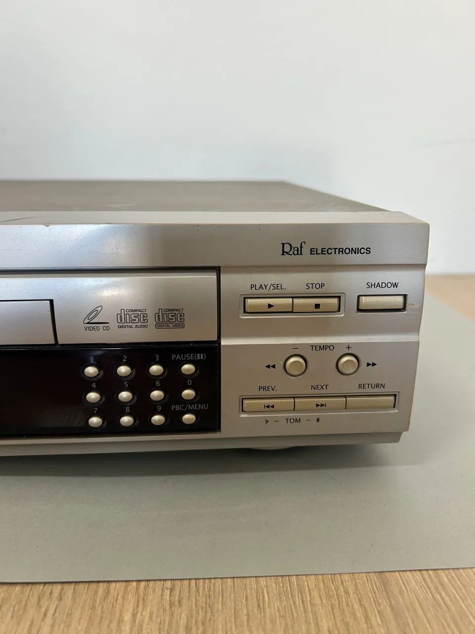  Videokê da marca Raf Electronics, modelo VMP-9000. - Foto 2