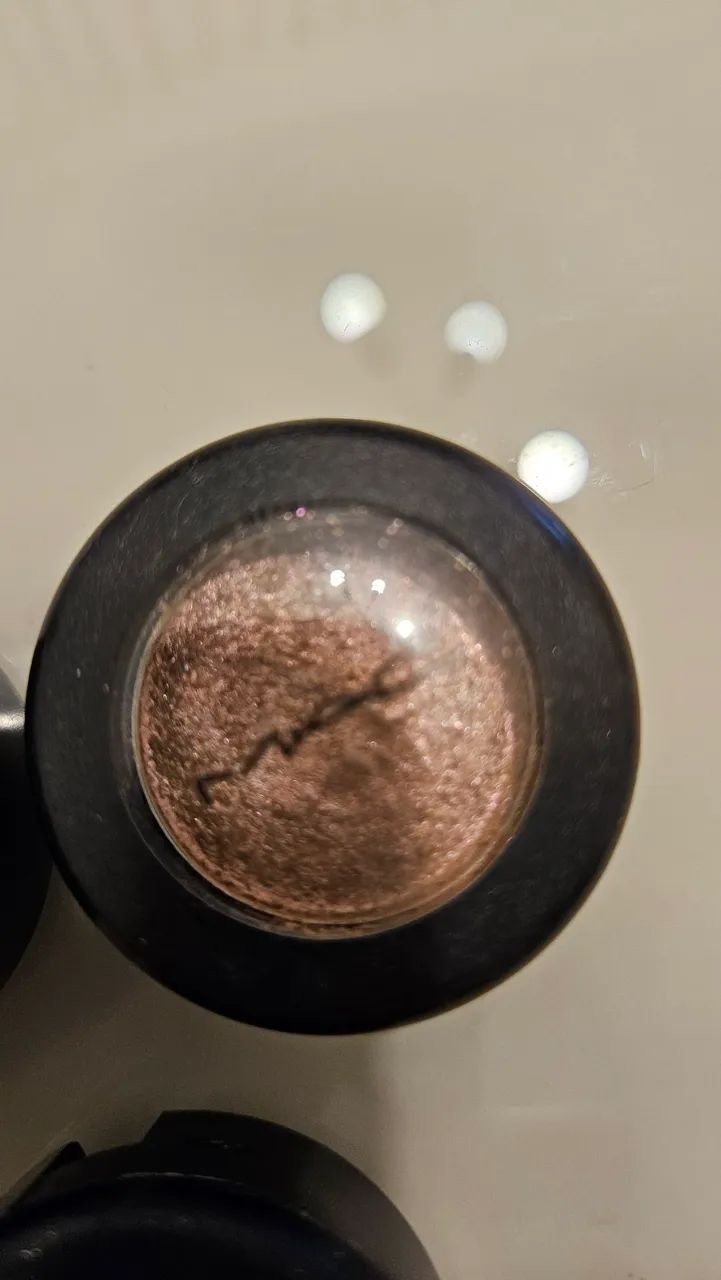 3 sombras da Mac + 1 delineador - Foto 4