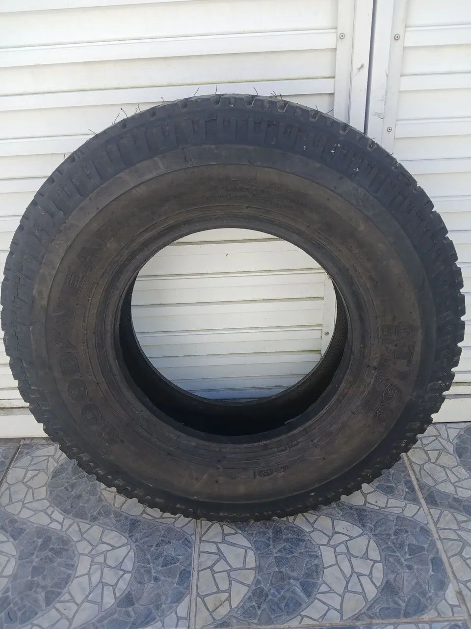 Pneu 7.50/ 16 