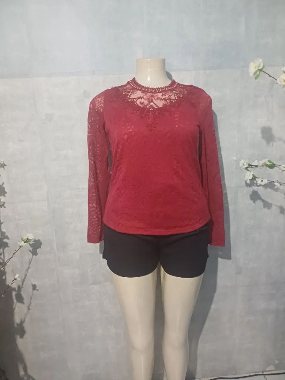 Blusa feminina com manga e renda - Foto 4