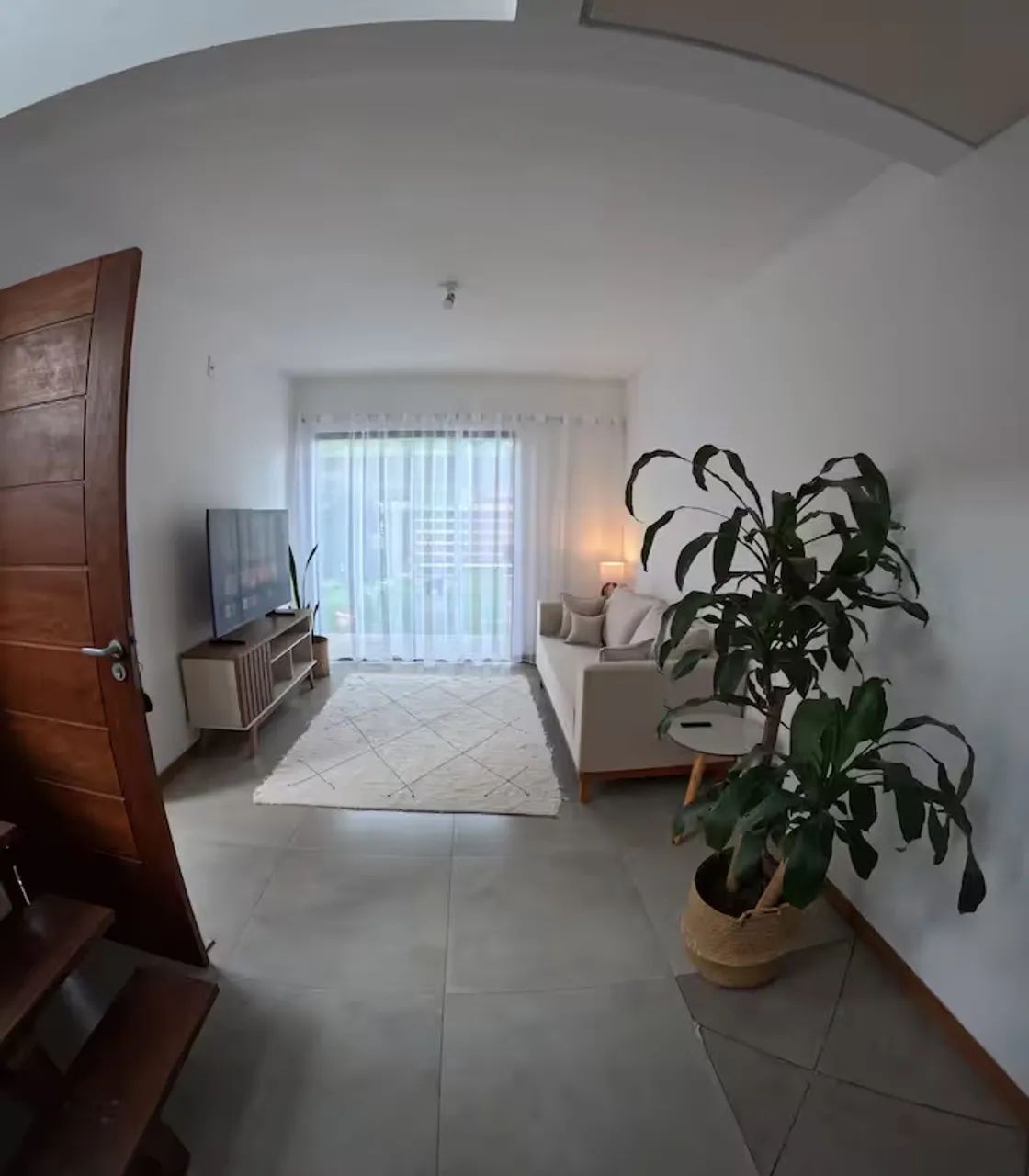 Casa aconchegante em frente a lagoa pequena  - Foto 4