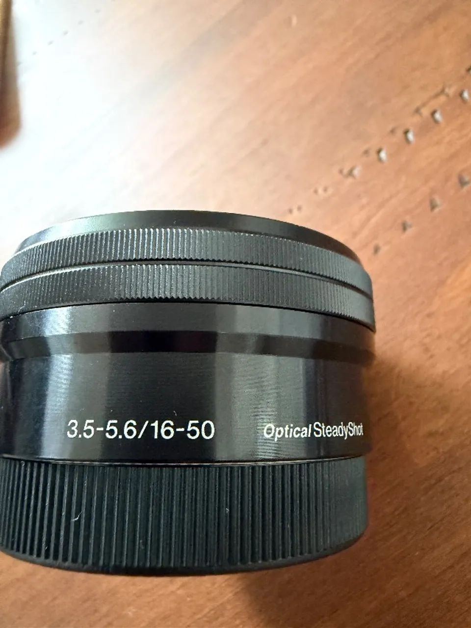 Lente Sony E 16-50mm f/3.5-5.6 OSS (power zoom) - Foto 4