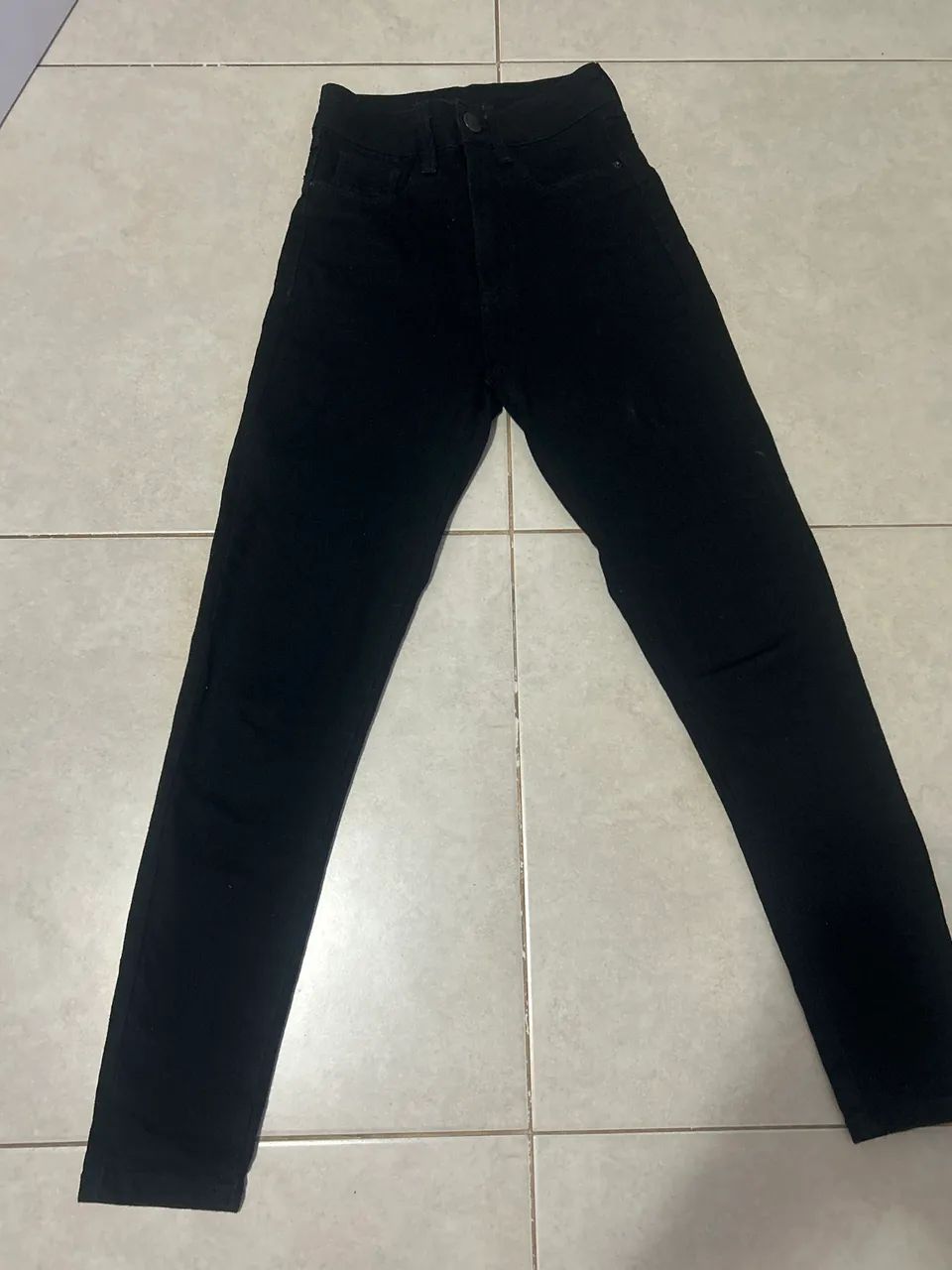 Calça skinny preta 