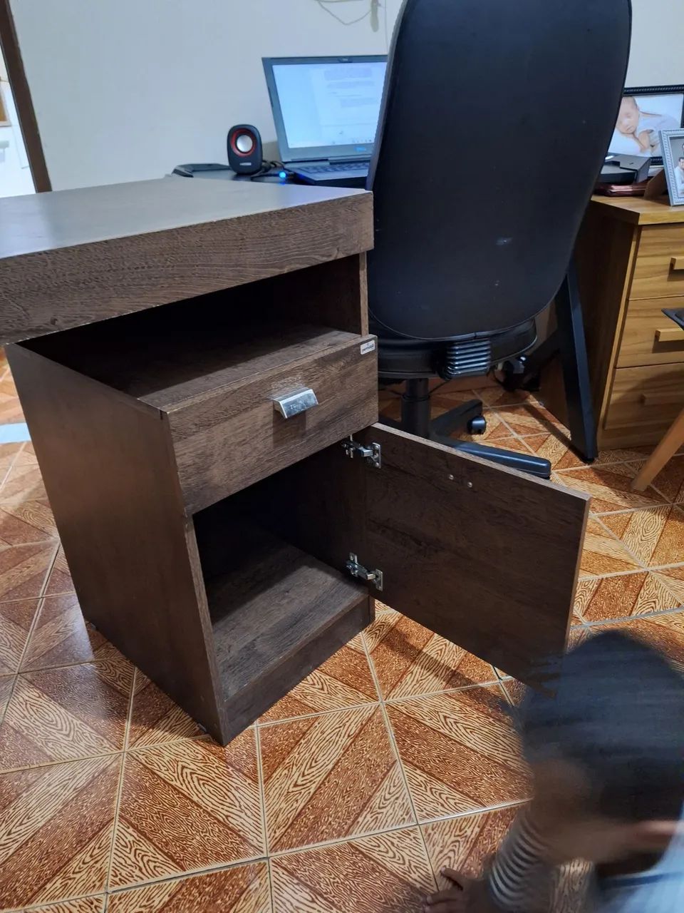 Mesa pra computador com gaveta  - Foto 5