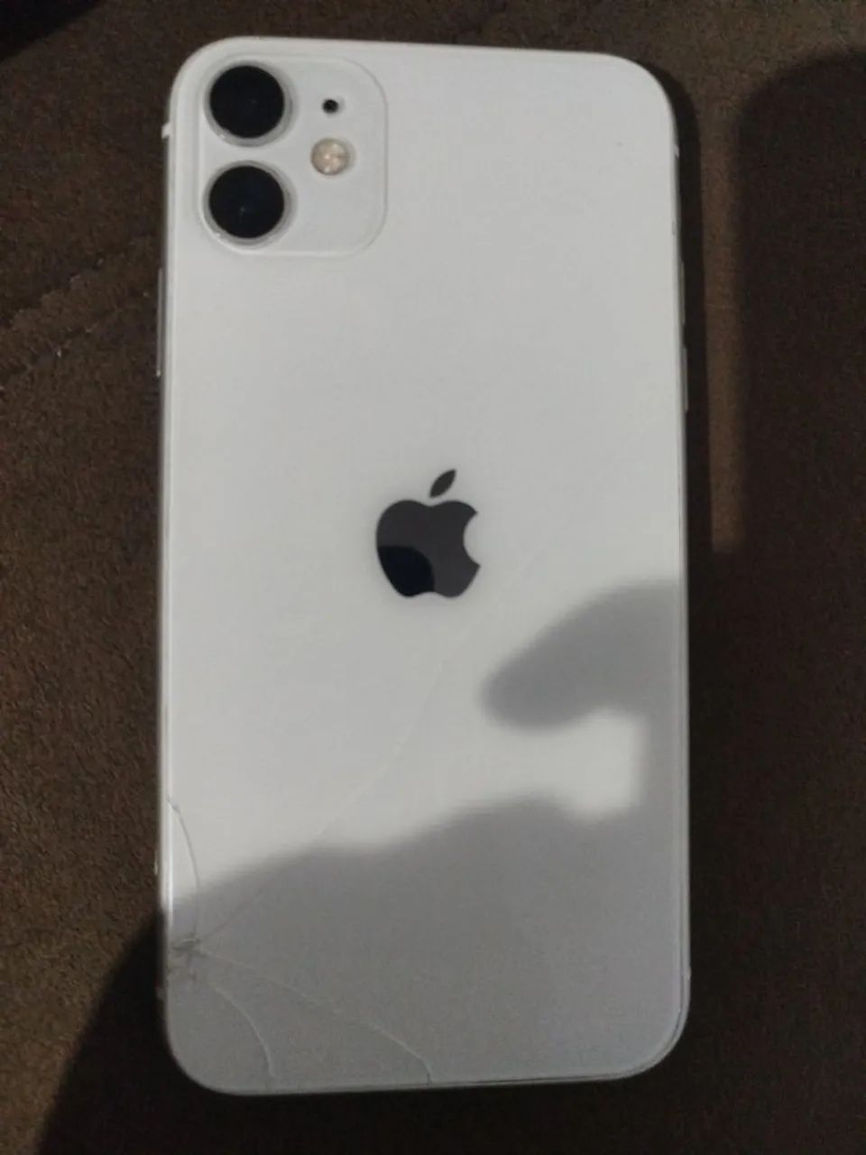 iPhone 11 64 gb branco semi novo - Celulares e Smartphones