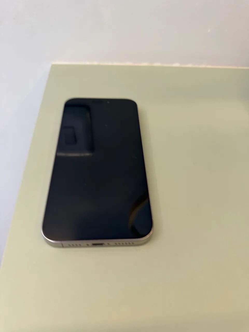 Vendo iPhone 16 pro Max estado de novo com caixa - Foto 4