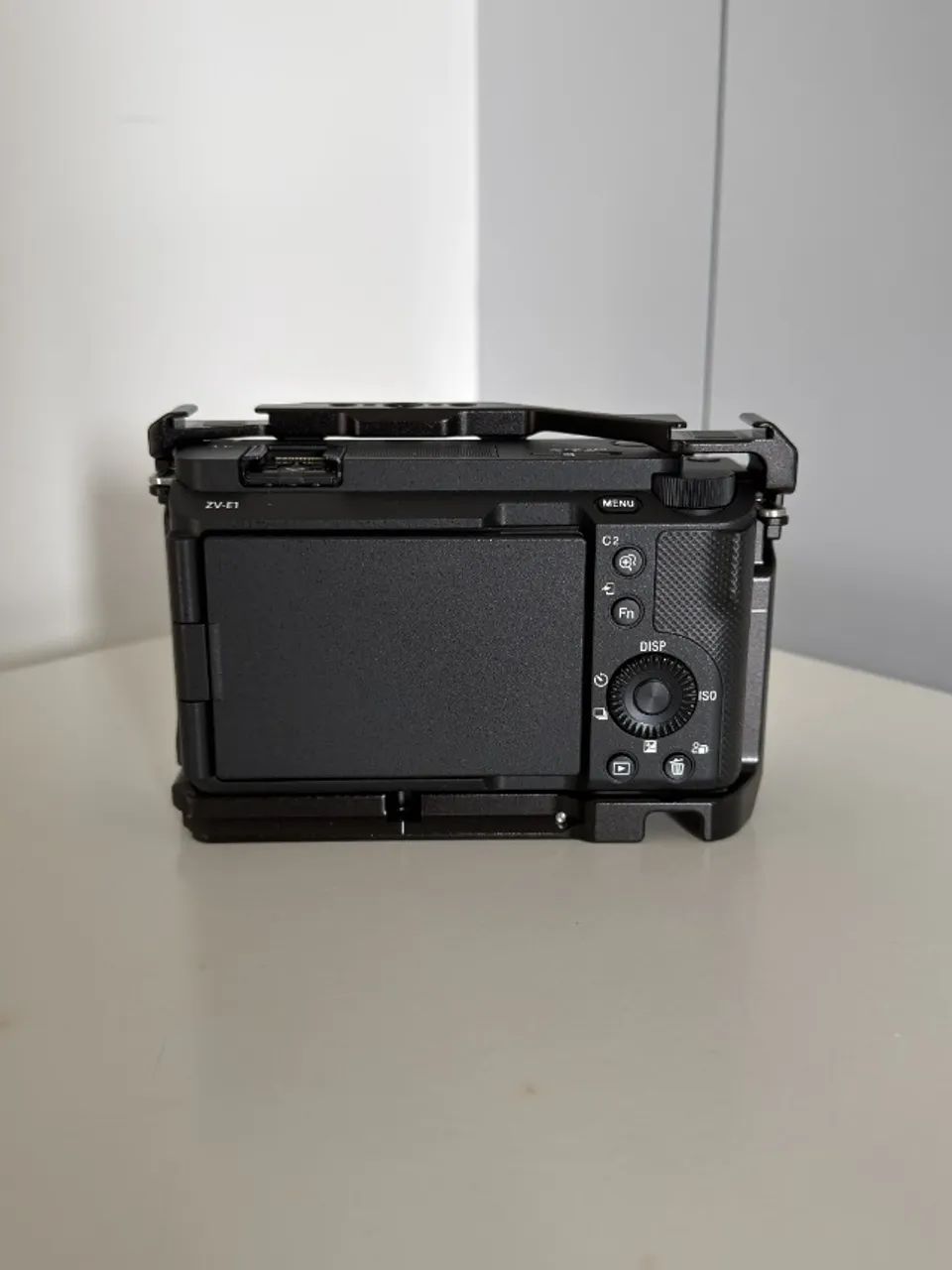 Cage SmallRig para Sony ZV-E1 Novo Sem Uso - Acessórios para