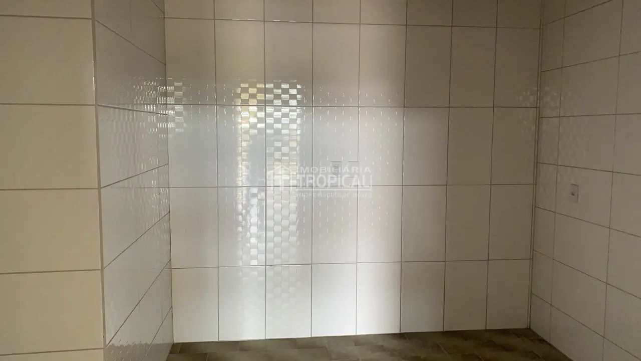 Aluga-se sala comercial no centro da cidade de Porto Nacional-To. - Foto 4