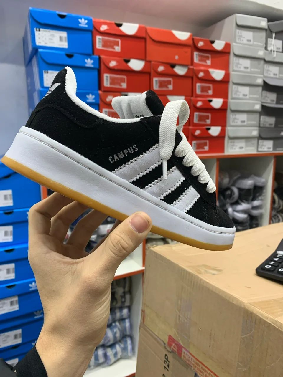 Tênis Adidas Campus 34/35 - Foto 3