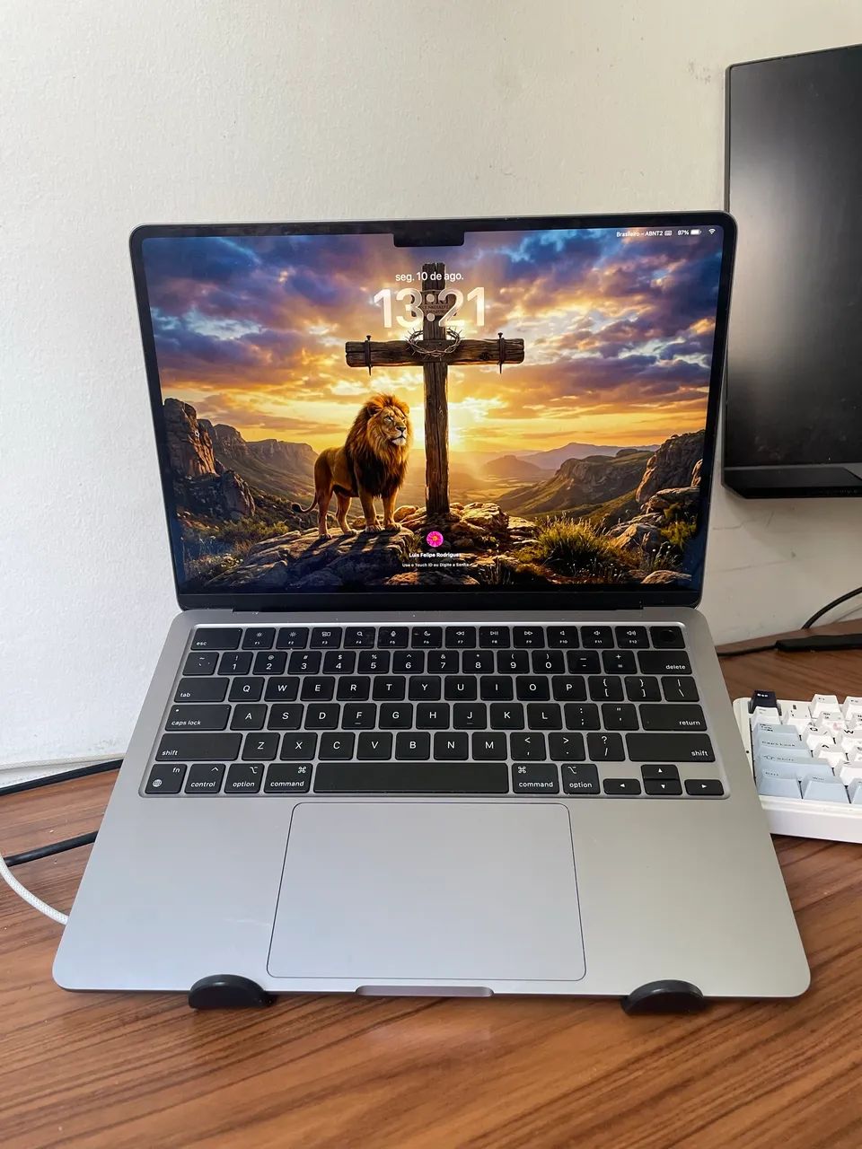 MacBook Air 13.6