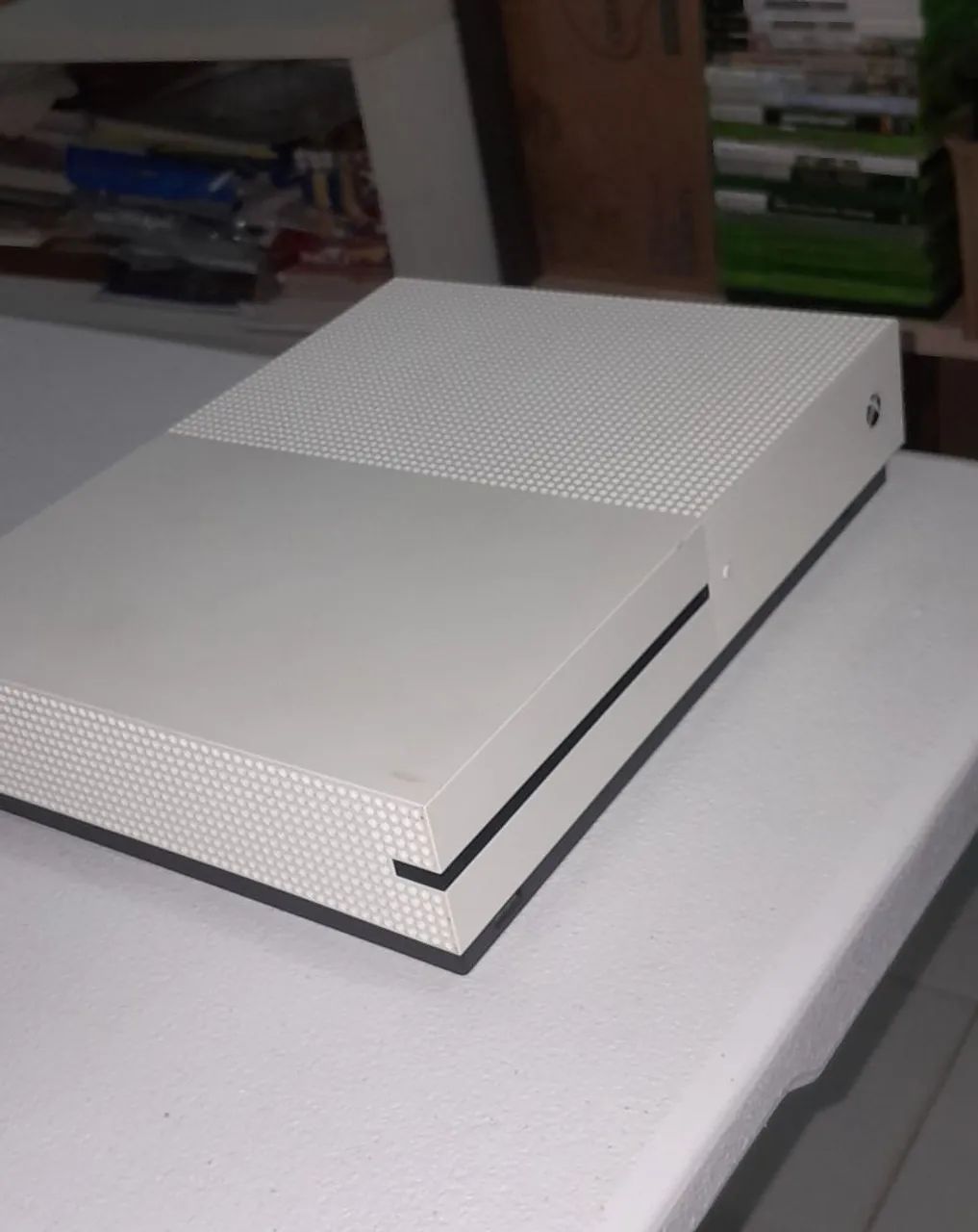XBOX ONE S 500GB - EM CURTO