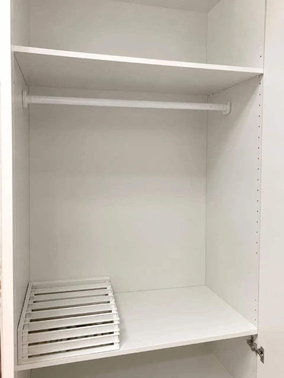 GUARDA ROUPA BRANCO 7 PORTAS - Foto 3
