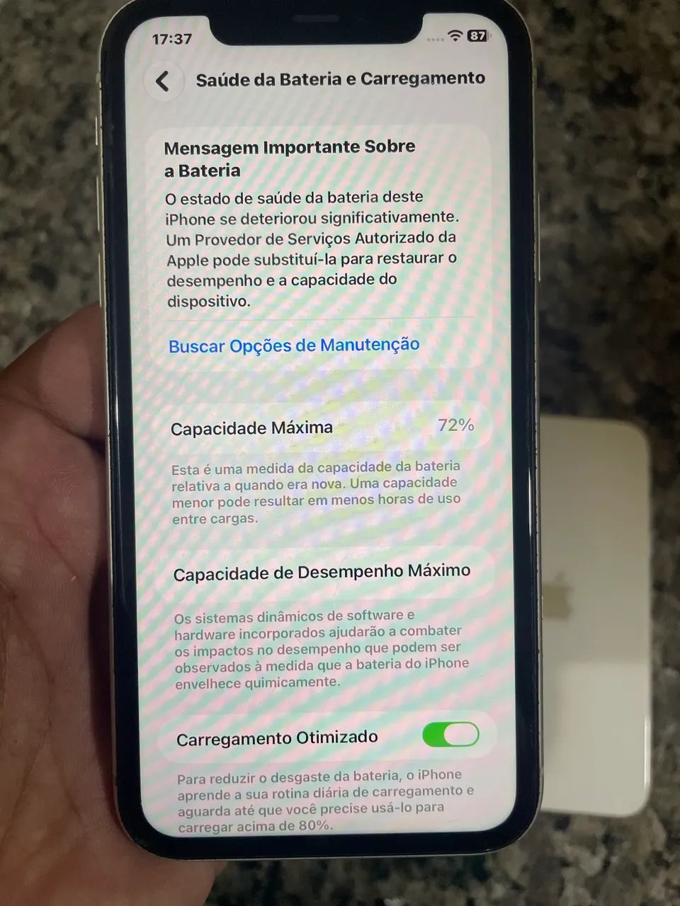 Iphone 11 branco 64 g  - Foto 5