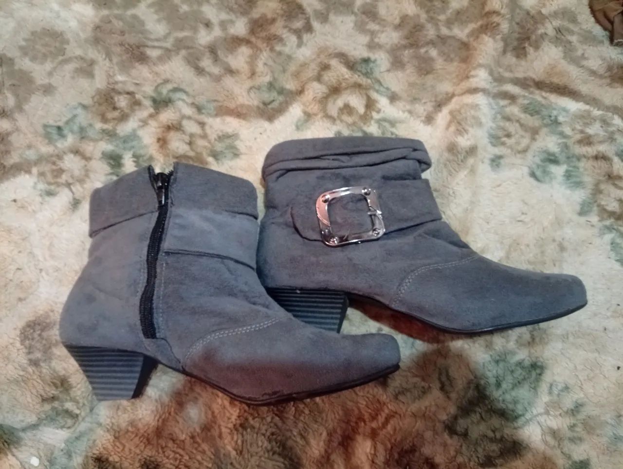 Bota cano baixo,camurça cinza n.40