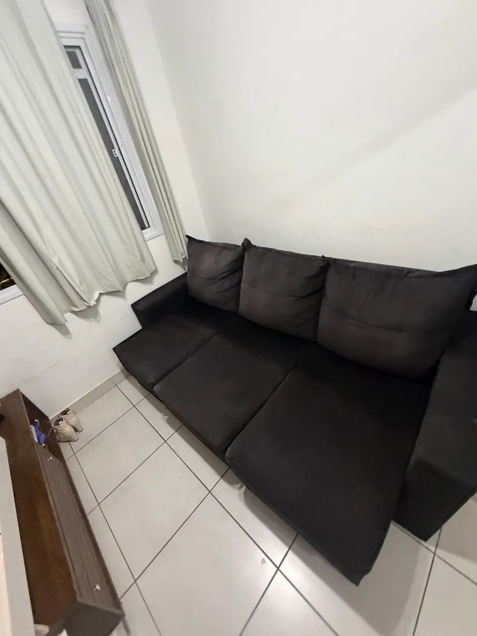 Sofá retrátil 3 lugares higienizado  - Foto 4