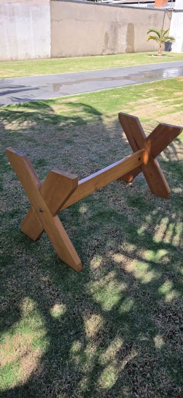 Vende-se Pe De mesa madeira 
