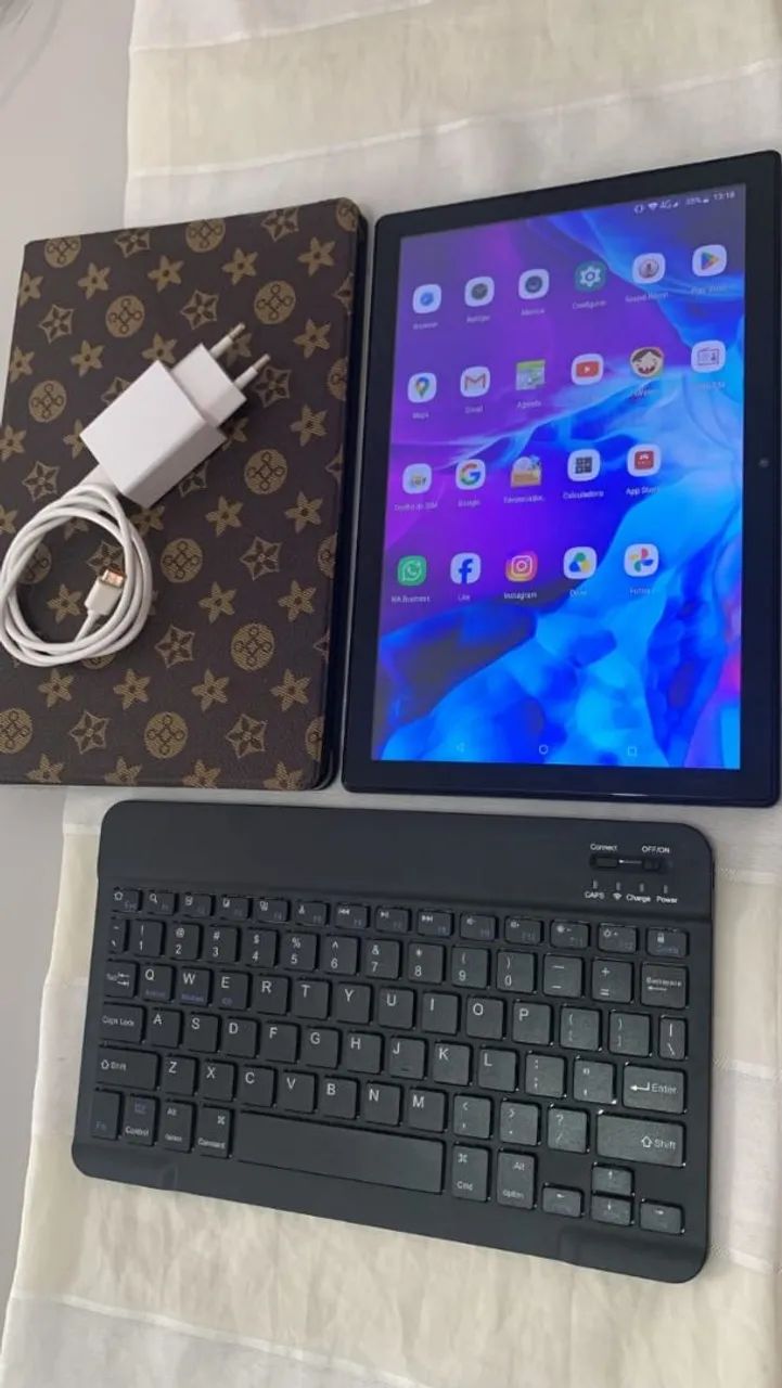 Tablet amiyo 256GB com capa, teclado, carregador. 