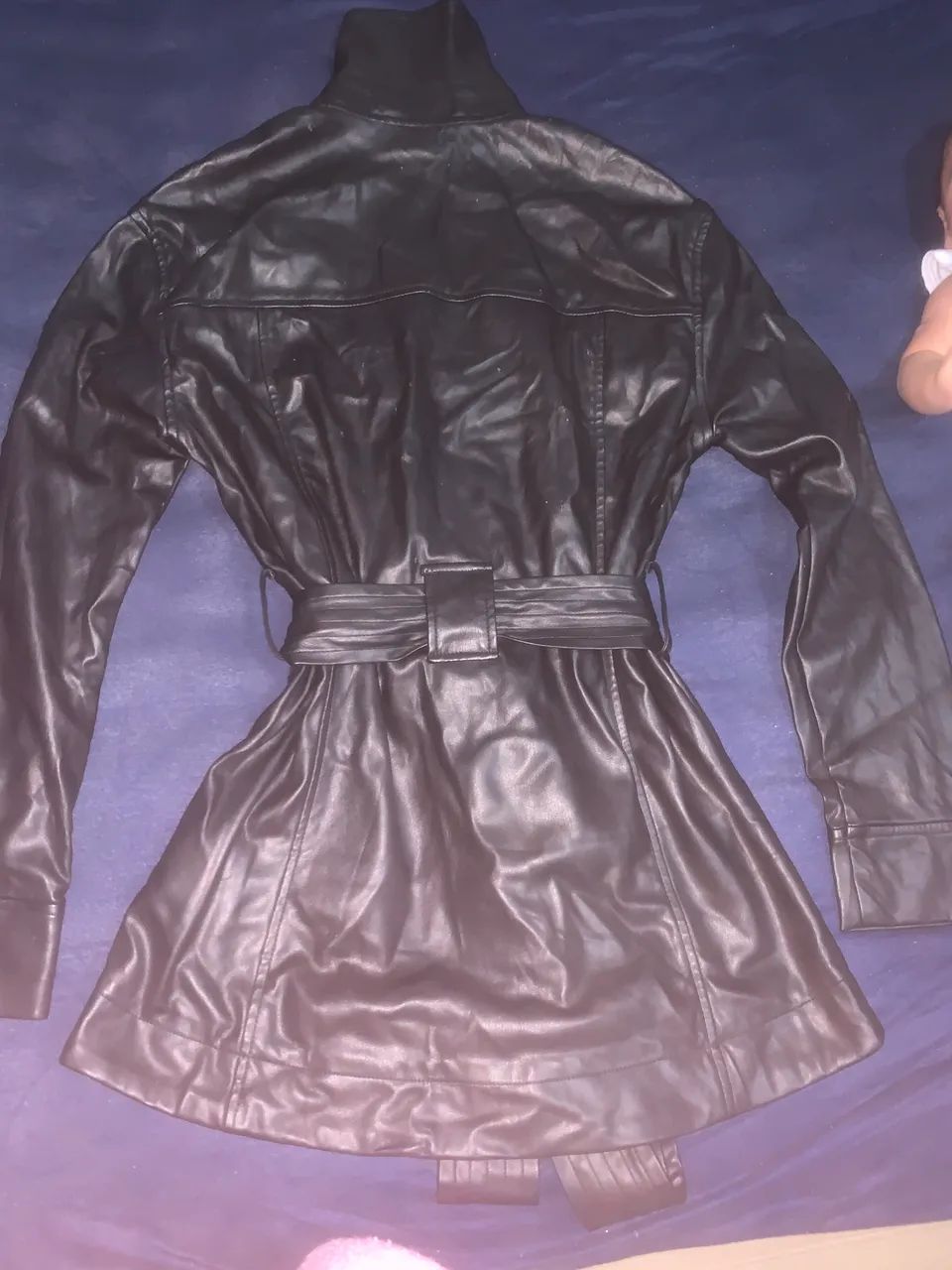 Jaqueta e vestido de couro, escova secadora  - Foto 2