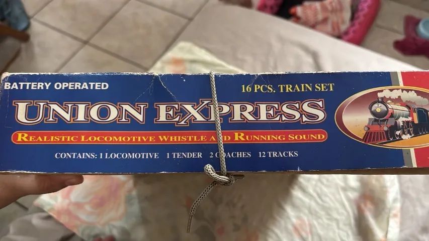 Trem de Brinquedo Elétrico / Ferrorama Union Express (16 Pcs Train Set) - Foto 2