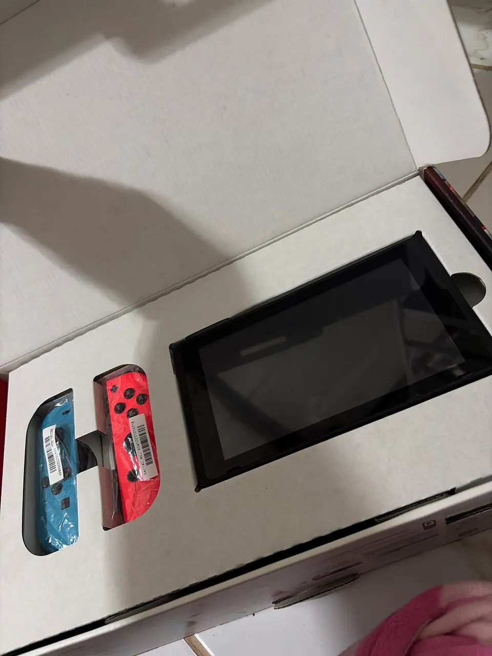 Nintendo Switch V2 + Joy-con - Foto 2