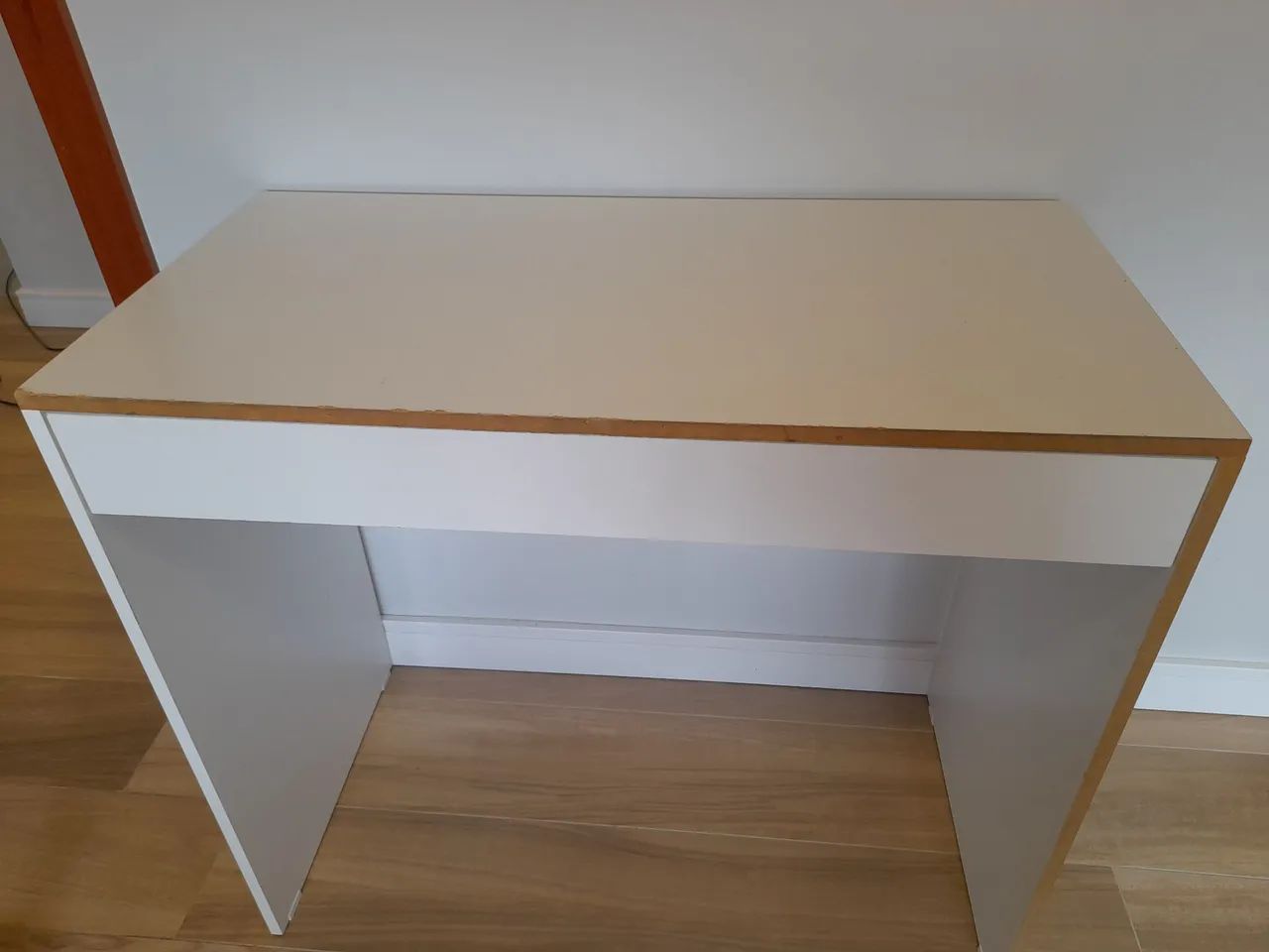 Vendo escrivaninha de MDF - Foto 2