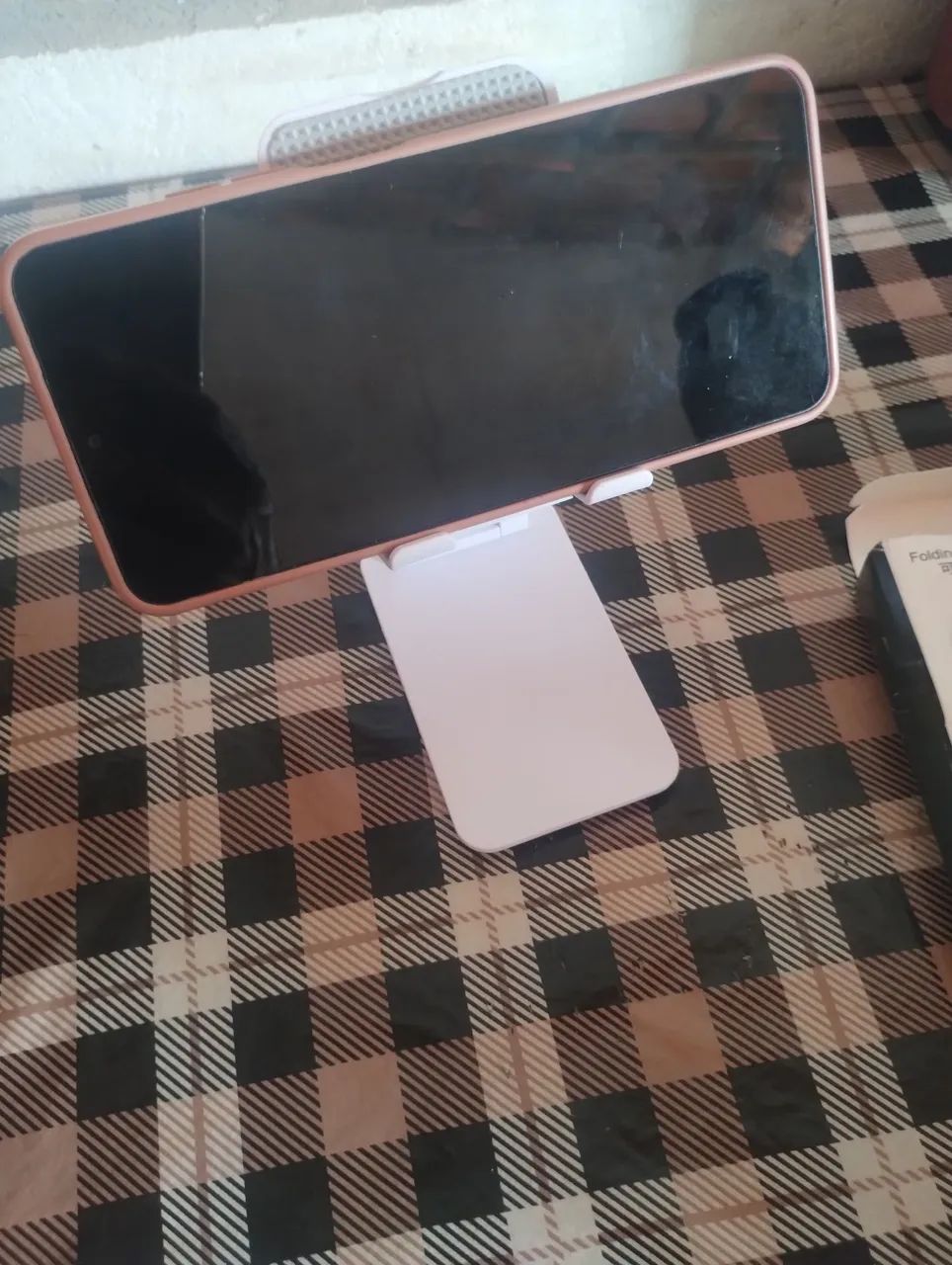 Suporte De Mesa Ajustável Para Celulares E Tablets - Foto 5