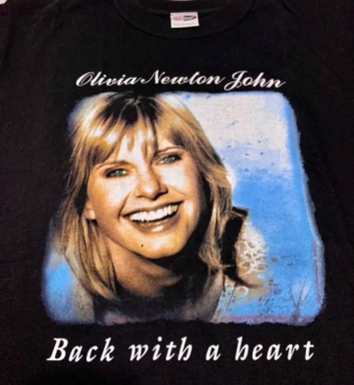 Camiseta raríssima Olivia Newton John 1998 Importada nova  - Foto 4
