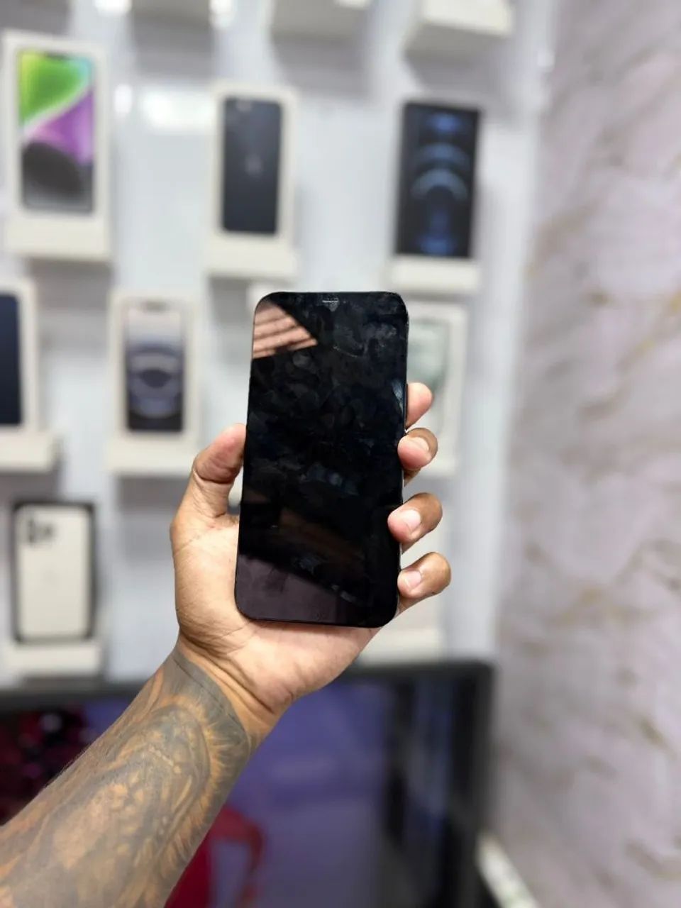 IPHONE 12 PRO MAX 128GB<br>R$ 1.999,00 MUITO TOP<br>CAMERA NOVA - Foto 2