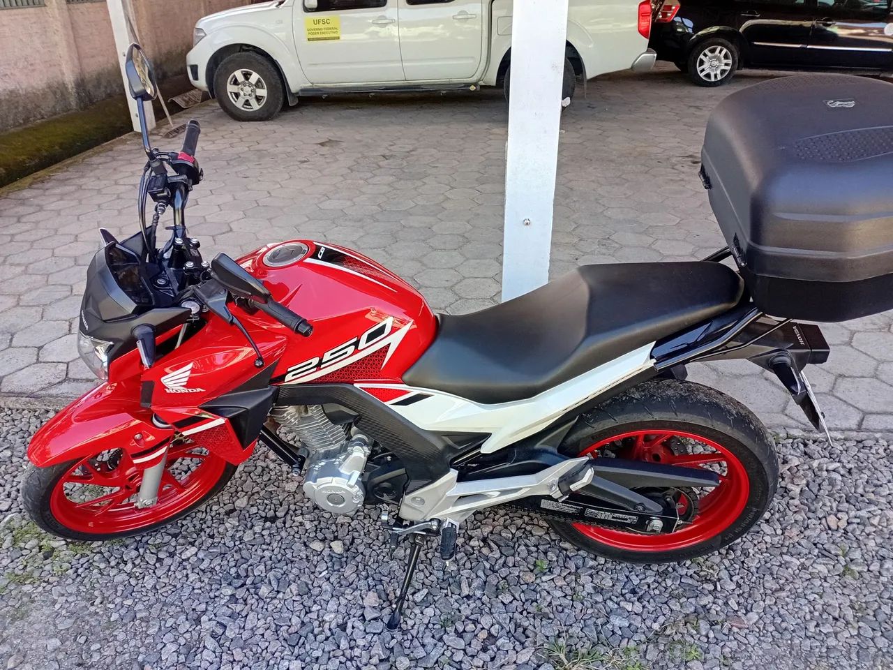 Cb tyuister 250 abs - Foto 5