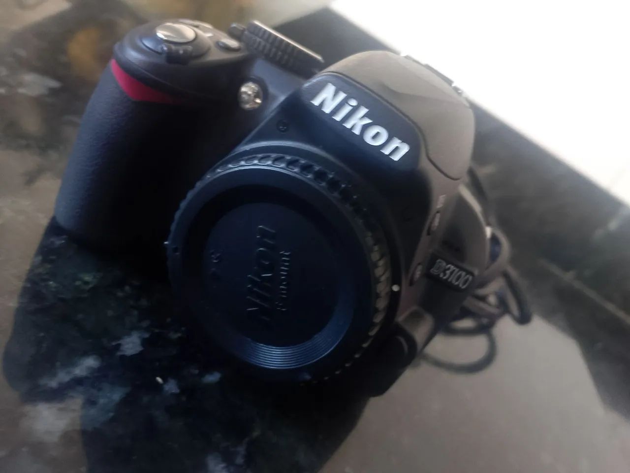 Nikon D3100 - Foto 2