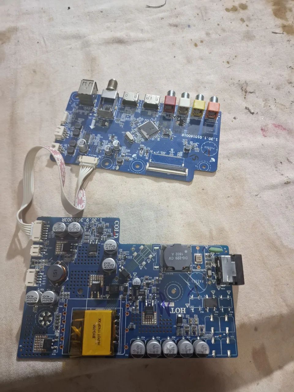 Placa principal tv ptv32b51d led - Foto 2