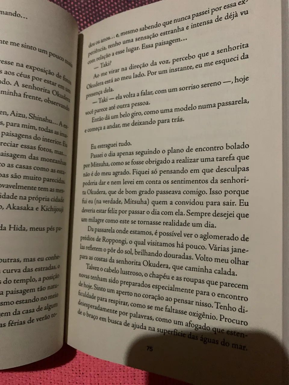 Livro Your name - Foto 2