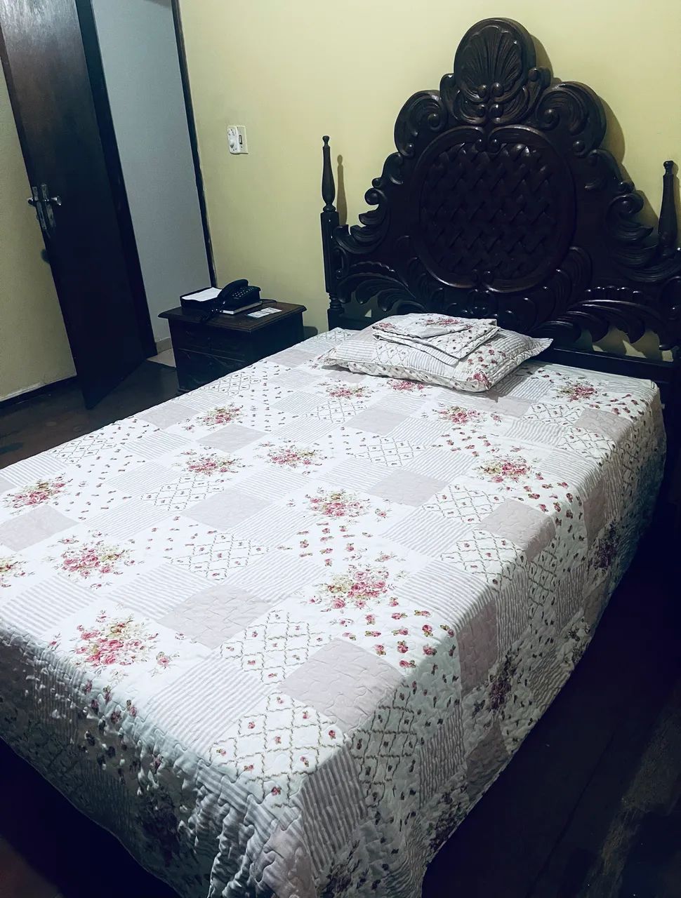 Cama madeira maciça com colchão  - Foto 3
