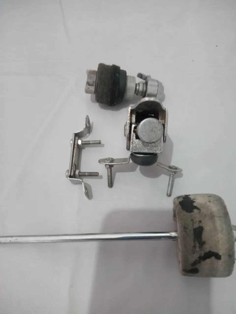 Automático,batedor ,presilha.sem defeitos.