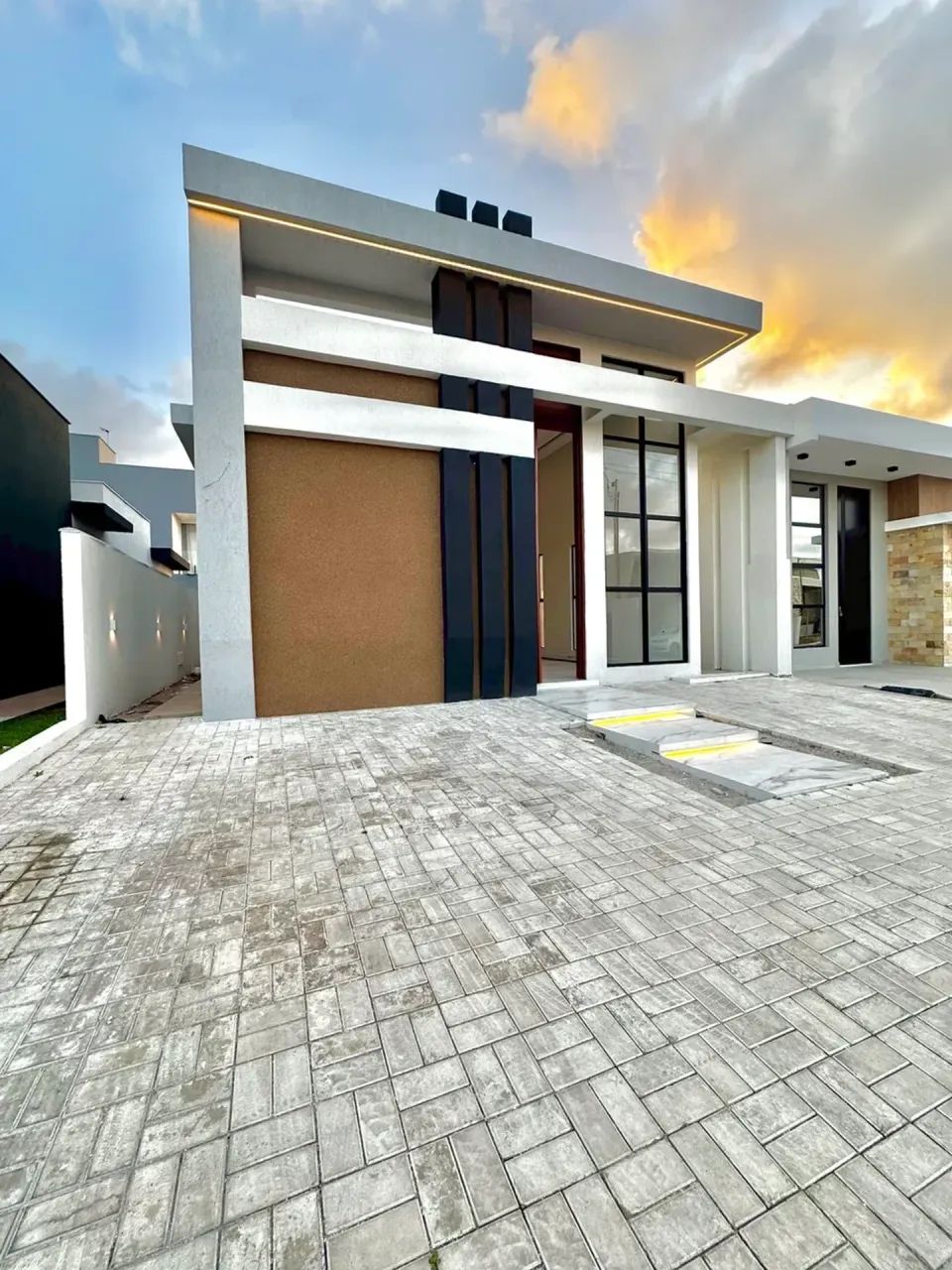 EXCELENTE CASA EM CONDOMINIO PRONTA PARA MORAR - Foto 2