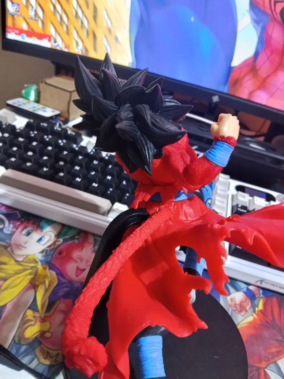 Action figure Goku SSJ 4 (Xeno) - Foto 3