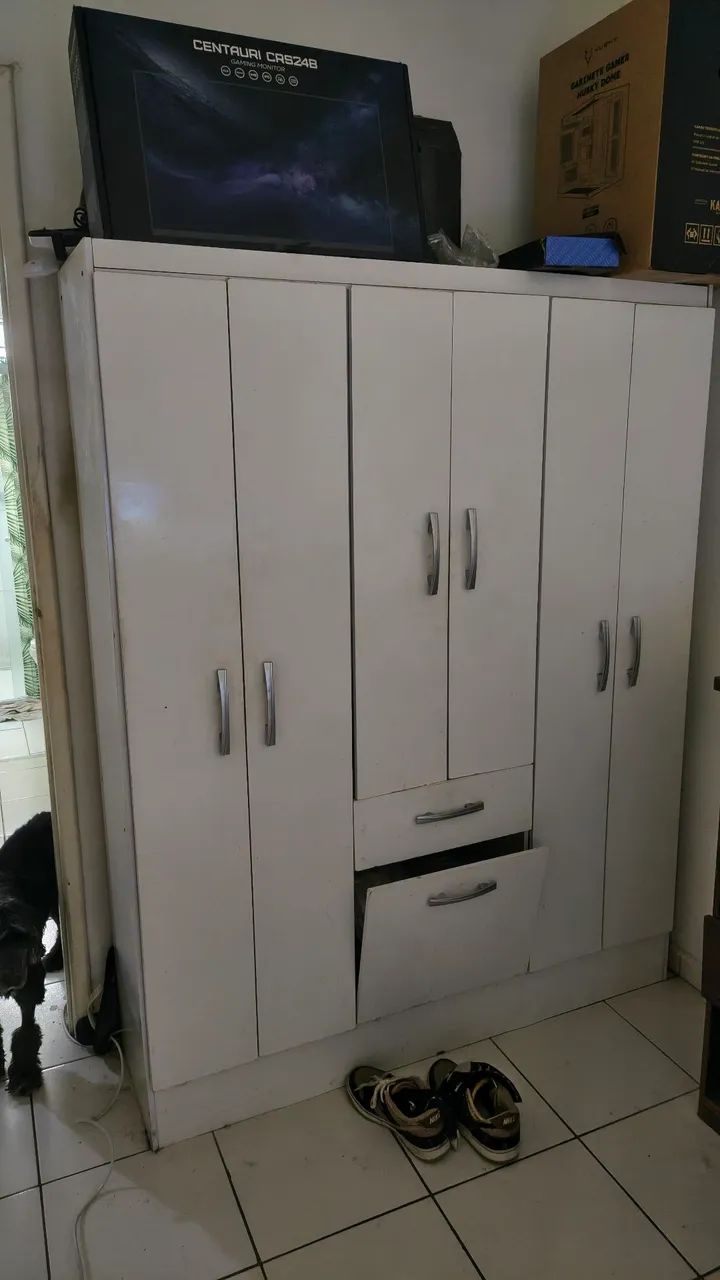 Guarda roupa 3 compartimentos barato