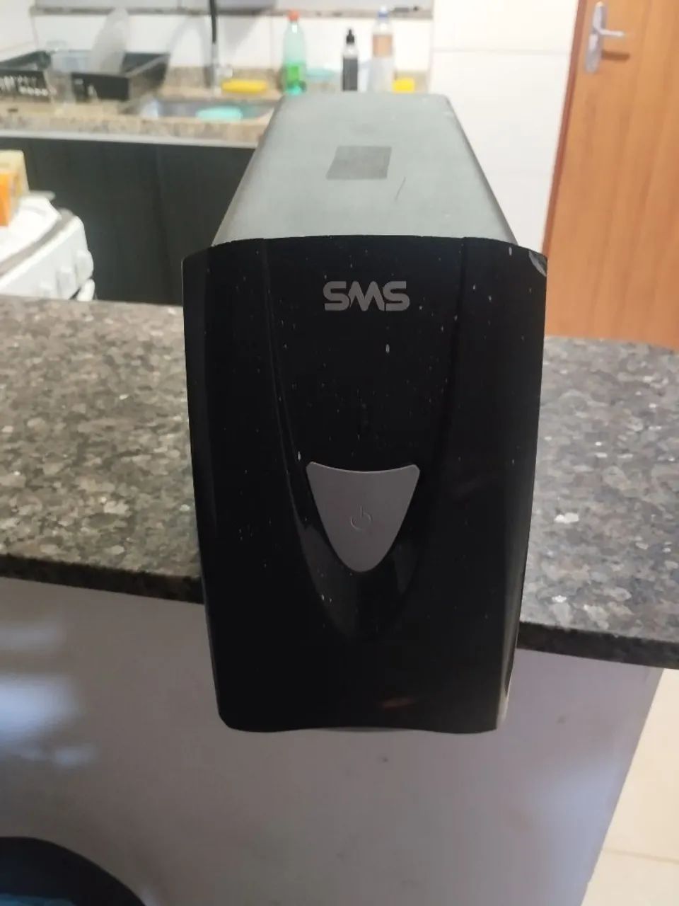 Nobreak SMS 1400va entrada e saída 220 - Foto 3