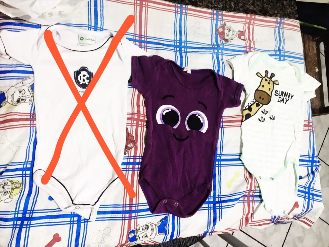 Roupas de bebês  - Foto 2