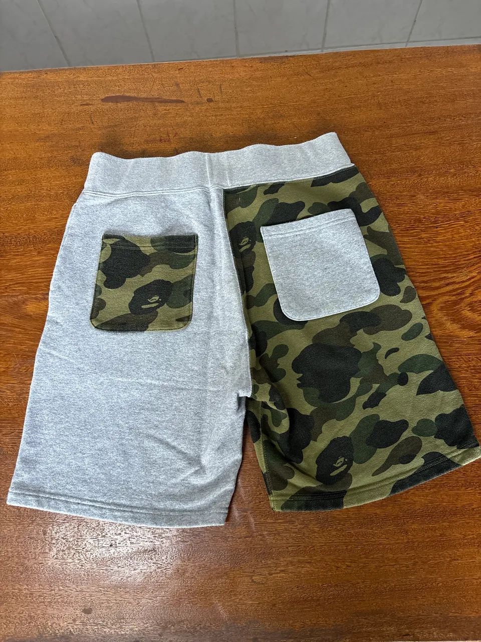 BAPE Split Camo Shark Shorts - Foto 3
