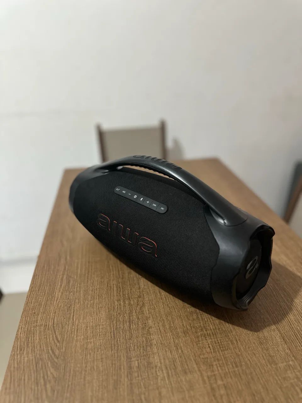 Caixa de Som Aiwa Boombox Plus 200W Bluetooth 