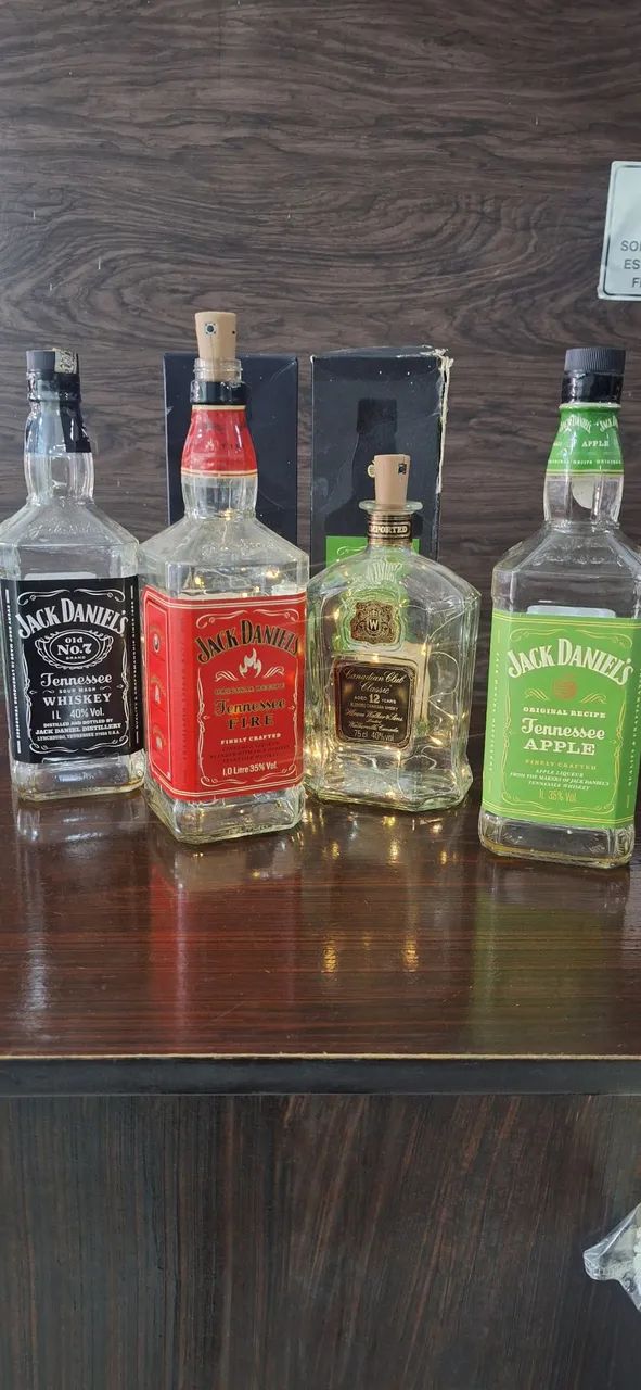Garrafa whiskey com pisca pisca - Foto 2