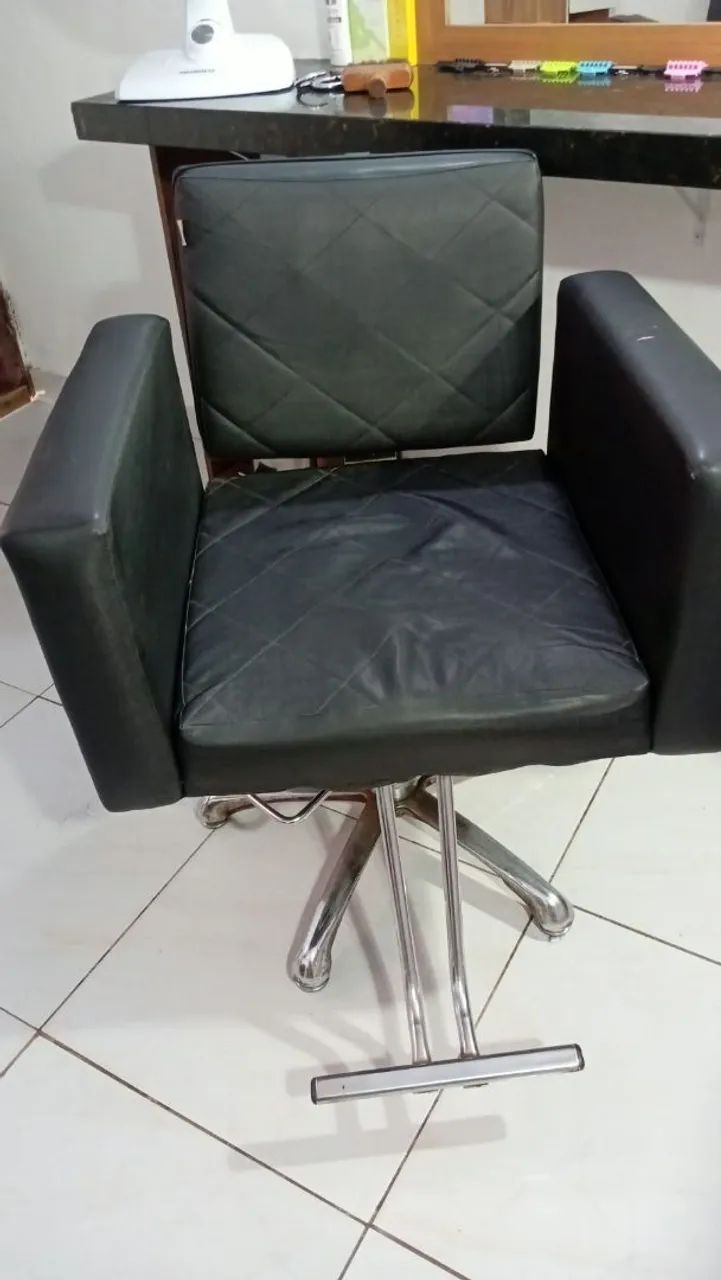Cadeira de cortar cabelo  - Foto 2