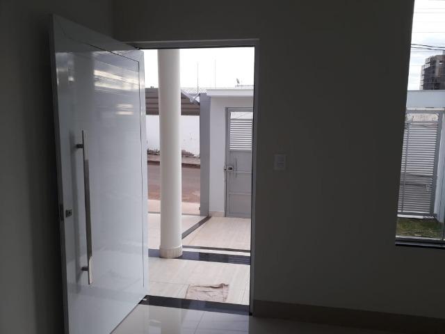 Ótima casa nova no bairro Califórnia em Patos de Minas/MG - Foto 11