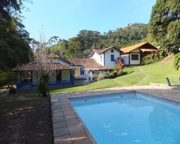 Sítio-haras c/ 9 casas, riacho, lago, piscina, futebol, sauna, br116 - próximo a teresópol - Foto 3