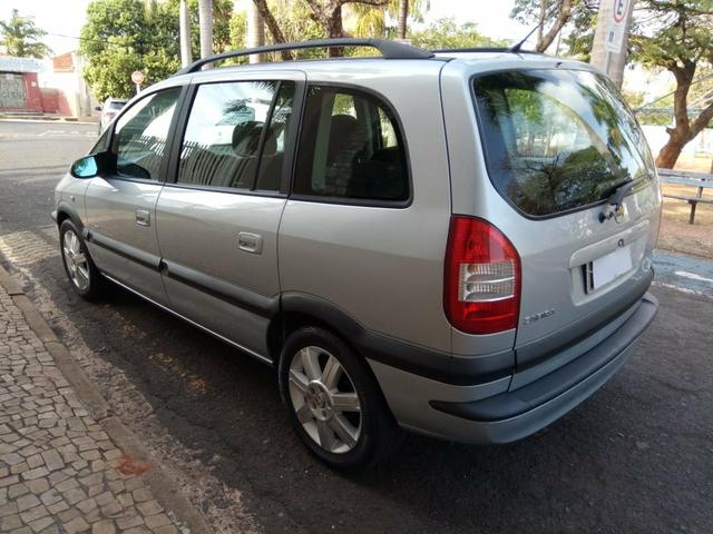 Zafira elegance câmbio mecânico - Foto 5