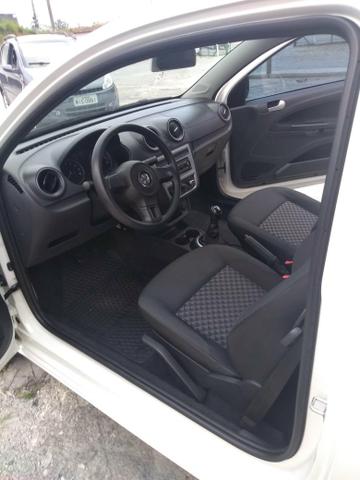 Saveiro 1.6 CS 2015 30 mil no dinheiro. - Foto 2