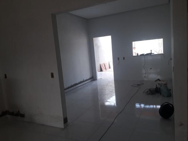 Imóvel novo em obra, com 03 quartos sendo uma suite com closet - Foto 8