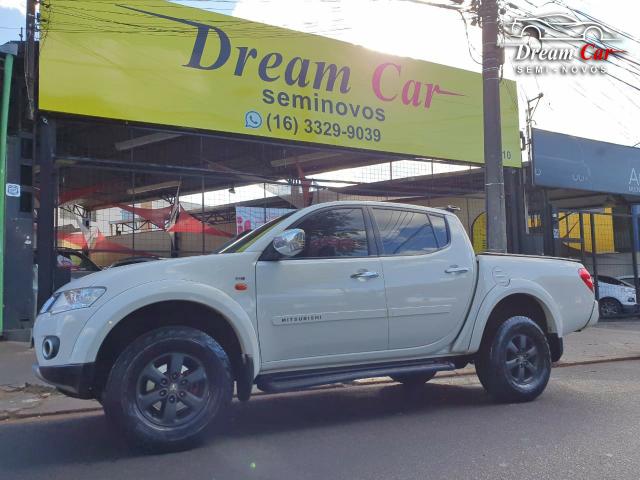Mitsubishi L200 Triton 3.5 HPE 4x4 CD Flex automático IPVA pago 2013