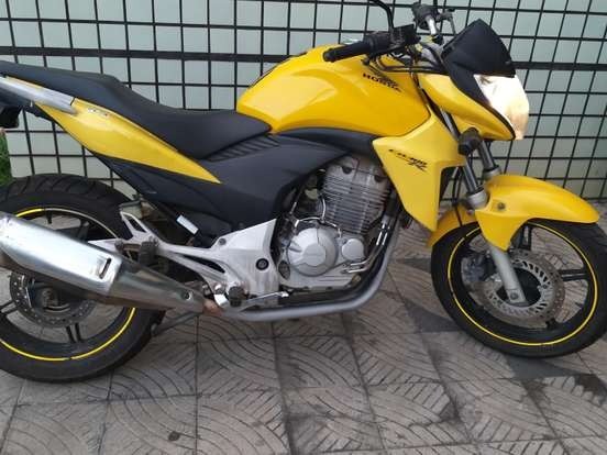 SEMI- NOVA CB 300R 2013 AMARELA